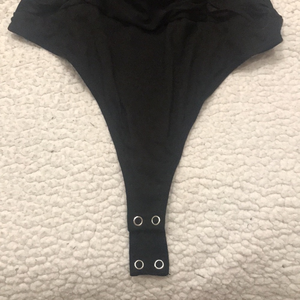 TOPS - Picture 3 of 5